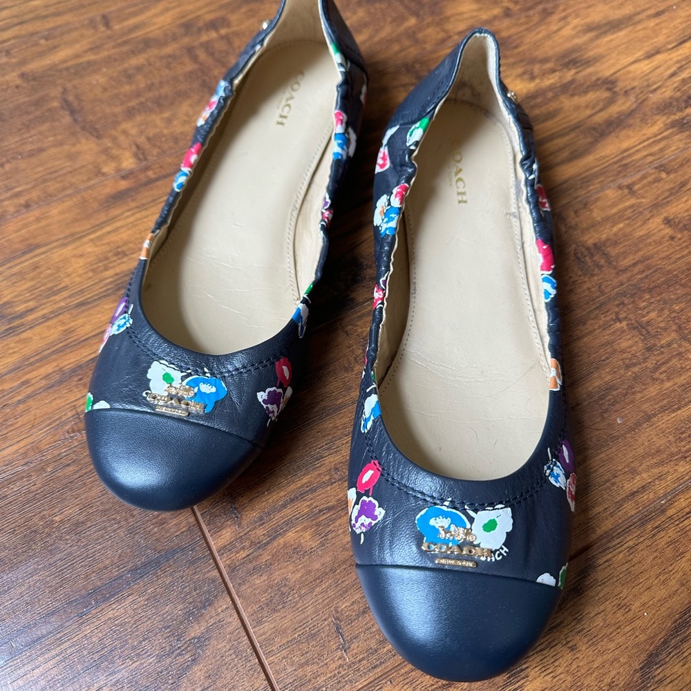Coach navy blue floral flats size 9